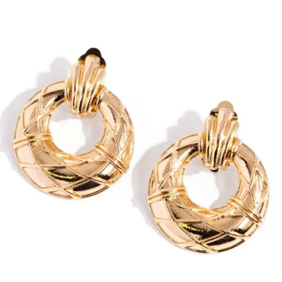 Design Clip-On Earrings - Picture 1 of 2